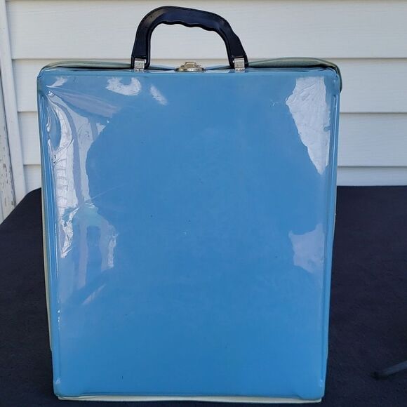 Vintage Barbie Ponytail Vinyl Covered Storage Case with Handle (1962) - Picture 10 of 10